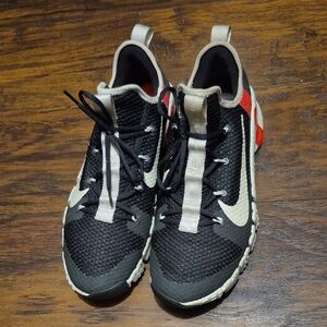 Men Black and White Athletic Shoes